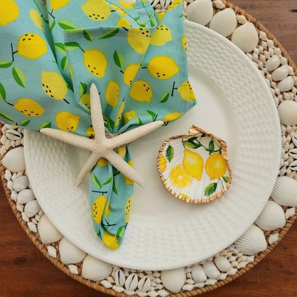 Lemon Sunshine Scallop Shell - Picture 4 of 4